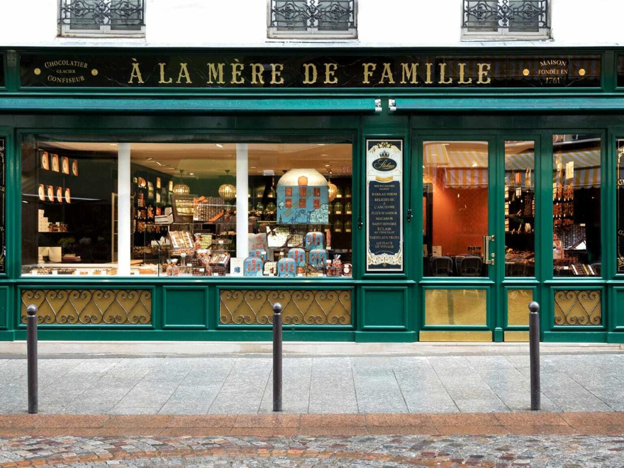 Boutiques A la mère de Famille cover